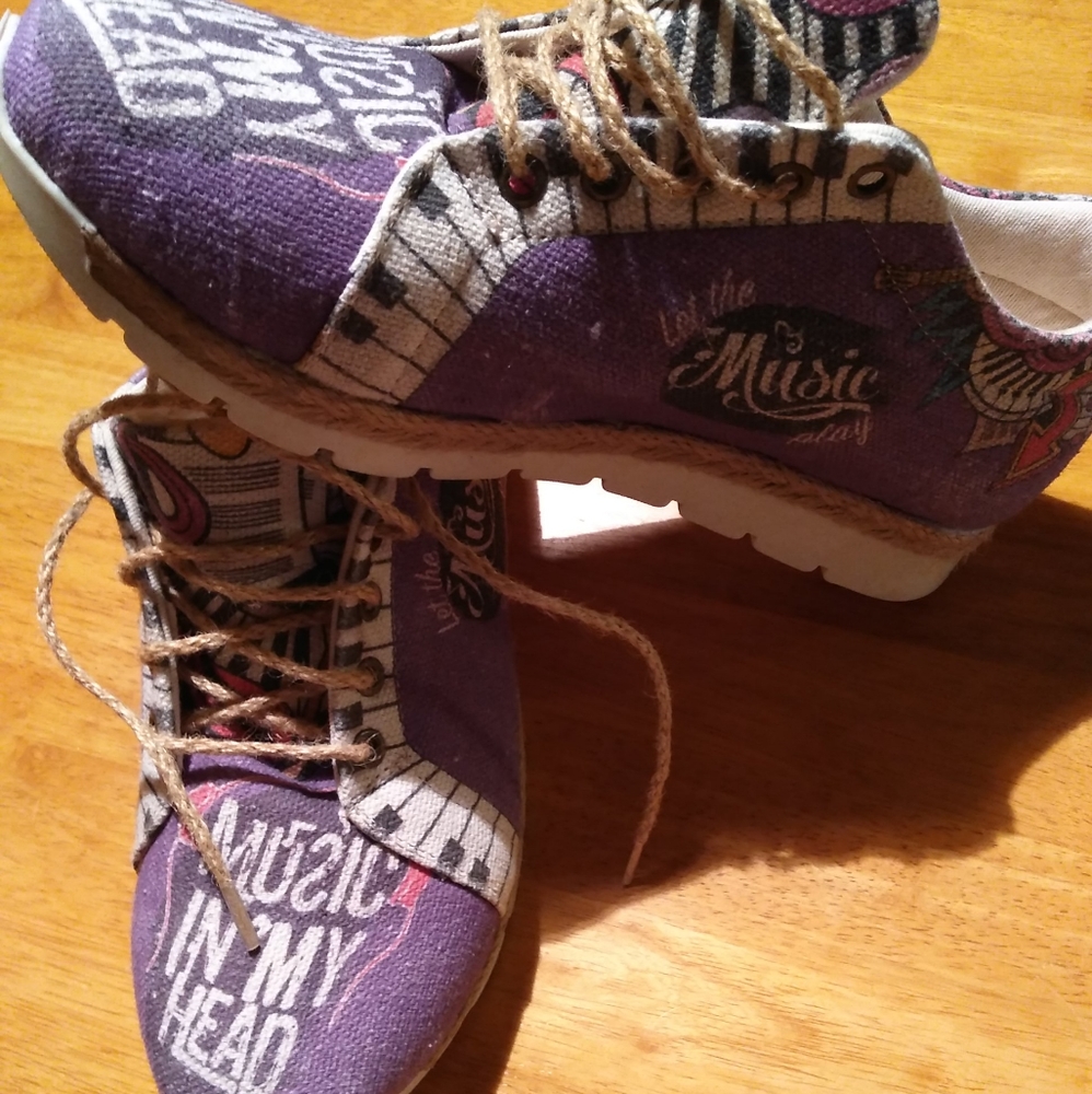 Goby size 8 women's shoe new never worn